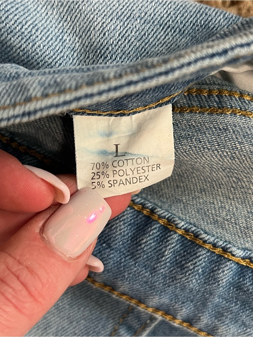 Classic Distressed Denim Shorts - Light Blue - Picture 5 of 5